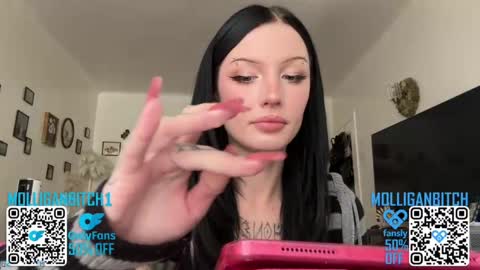 Evelyn online show from 29, 4, 2026