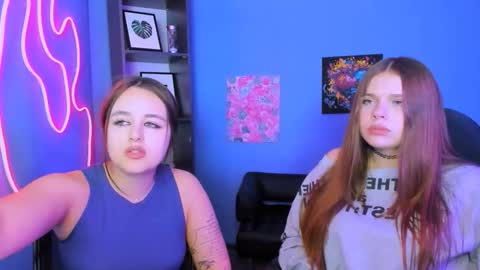 Snapshot of evelynlovelyy chatting on 17, 3, 2026 evelynlovelyy online show from 17, 3, 2026