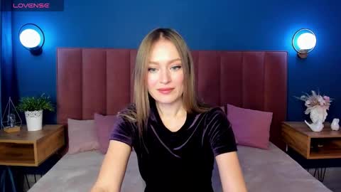 Evelyn online show from 21, 11, 2025