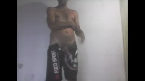 Snapshot of everaldosantos chatting on 5, 1, 2025 everaldosantos online show from 5, 1, 2025