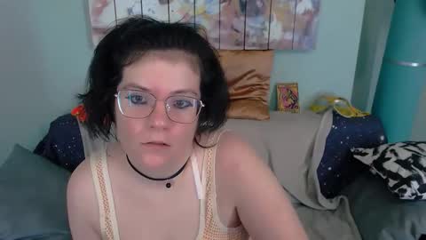 Snapshot of everly_rays chatting on 8, 11, 2025 Everly online show from 8, 11, 2025