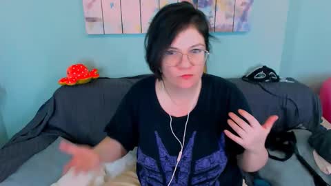 Snapshot of everly_rays chatting on 2, 3, 2026 Everly online show from 2, 3, 2026