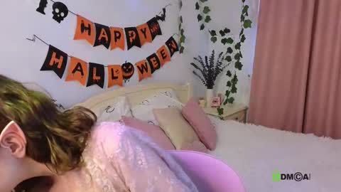 evi_brook online show from 21, 10, 2025