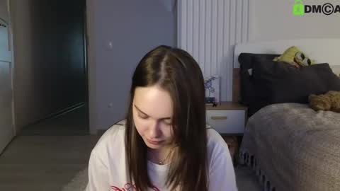 evi_woow online show from 5, 3, 2025