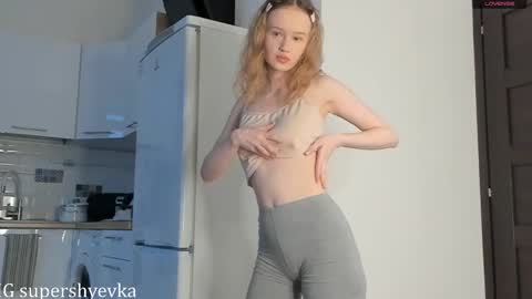 Snapshot of evkasuper chatting on 2, 3, 2025 Eva online show from 2, 3, 2025