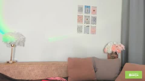 Snapshot of evkasuper chatting on 30, 10, 2025 Eva online show from 30, 10, 2025