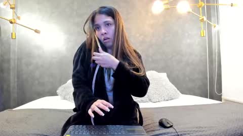 Snapshot of evolette_angels chatting on 26, 9, 2025 EVOLETTE ANGELS online show from 26, 9, 2025