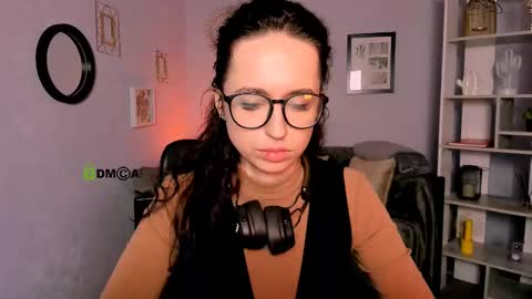 Snapshot of evtida_blossom chatting on 12, 3, 2025 Evi online show from 12, 3, 2025