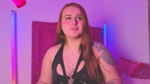 Snapshot of evy_orange1 chatting on 15, 10, 2025 EVY online show from 15, 10, 2025