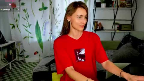 Snapshot of exe_cutie chatting on 28, 7, 2026 Mary online show from 28, 7, 2026