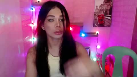 Snapshot of exoticblacknicaxxx chatting on 17, 12, 2024 Nica online show from 17, 12, 2024