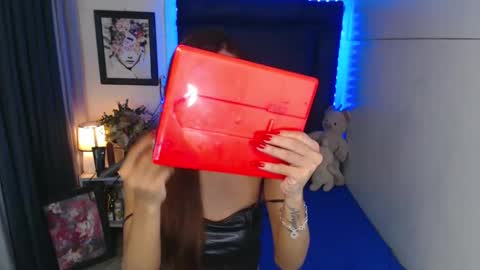 Snapshot of exotickatt chatting on 24, 12, 2024 KaT online show from 24, 12, 2024