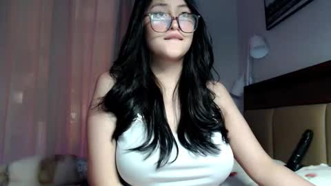 Snapshot of expensive_candyx chatting on 28, 2, 2026 Candy online show from 28, 2, 2026