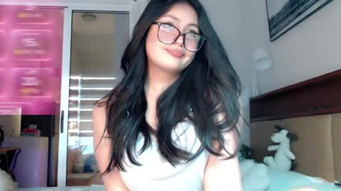 Snapshot of expensive_candyx chatting on 13, 5, 2026 Candy online show from 13, 5, 2026