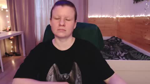 Crystal online show from 28, 4, 2026