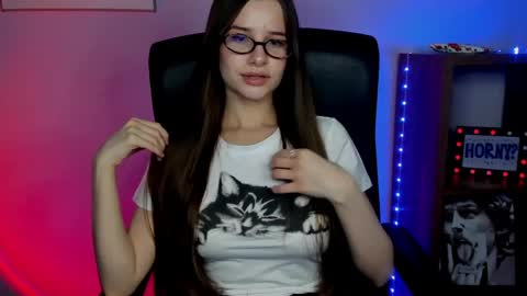 Maya online show from 6, 4, 2026