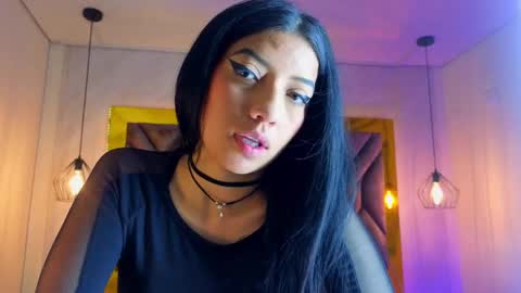 Snapshot of ey_im_simone_ chatting on 22, 5, 2026 online show from 22, 5, 2026