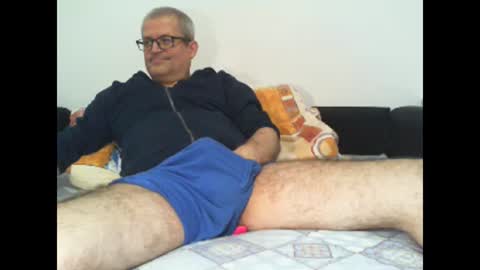 Snapshot of eyes12 chatting on 1, 2, 2026 GEORGE online show from 1, 2, 2026