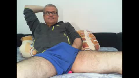 Snapshot of eyes12 chatting on 10, 4, 2026 GEORGE online show from 10, 4, 2026