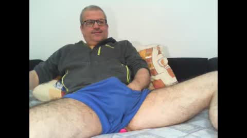 Snapshot of eyes12 chatting on 15, 4, 2026 GEORGE online show from 15, 4, 2026