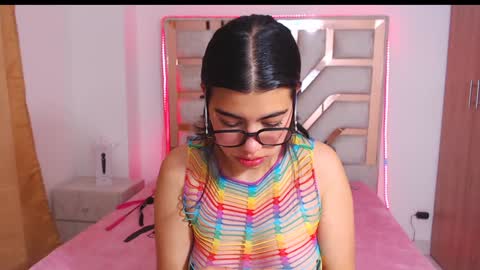 eylin_sofia online show from 1, 2, 2025