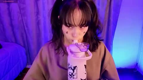 eymmy_24 online show from 7, 1, 2026