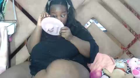 eyshaexotii online show from 25, 2, 2026