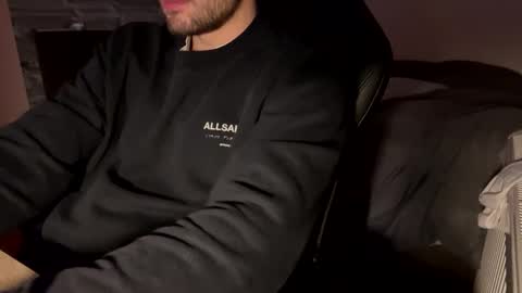 Snapshot of fabian_196 chatting on 16, 12, 2024 Call me bitch online show from 16, 12, 2024