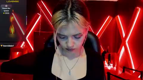 Snapshot of fabzy_fab chatting on 8, 7, 2026 fabzy online show from 8, 7, 2026