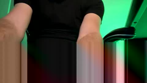 Snapshot of faceless_cowboy chatting on 22, 11, 2025 Alex online show from 22, 11, 2025