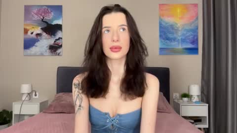 Bloom  online show from 30, 1, 2025