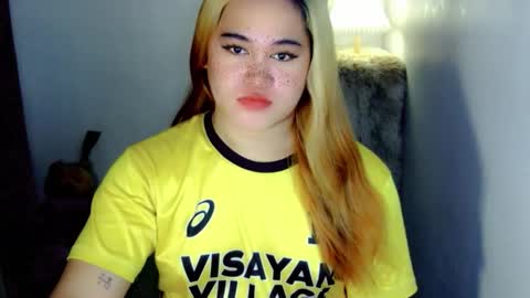 Snapshot of fairy_cuddle chatting on 28, 3, 2026 call me shanaia online show from 28, 3, 2026