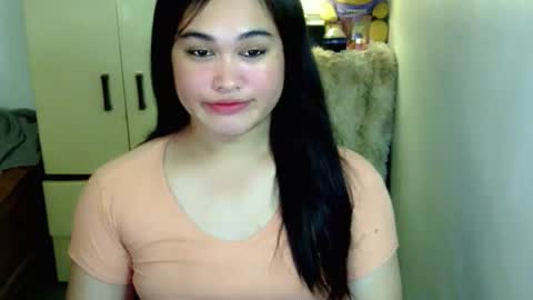 Snapshot of fairy_cuddle chatting on 19, 4, 2026 call me shanaia online show from 19, 4, 2026