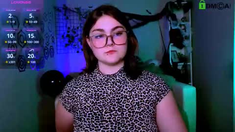 Snapshot of fairy_viola chatting on 30, 10, 2025 Viola online show from 30, 10, 2025