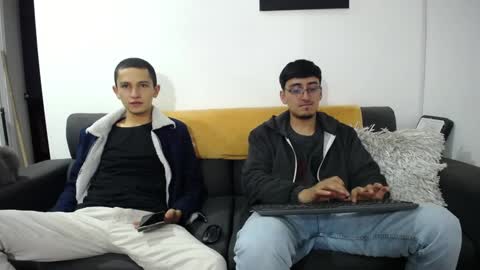 Snapshot of fallgays chatting on 22, 12, 2024 FallGays online show from 22, 12, 2024