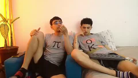 FallGays online show from 8, 7, 2026