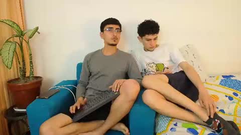 FallGays online show from 17, 7, 2026