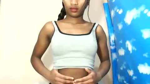 faniriah27 online show from 15, 9, 2025