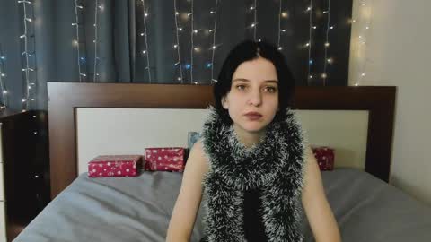 Mia online show from 25, 12, 2024