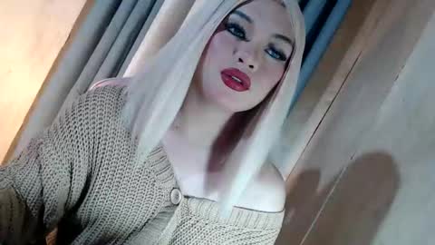 DANIELLA - DONT FORGET TO GIVE ME A THUMBSU UP online show from 21, 5, 2026