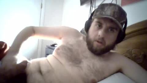 Snapshot of farmboy2398 chatting on 26, 5, 2026 farmboy2398 online show from 26, 5, 2026
