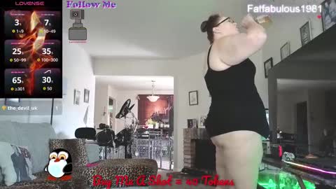 Snapshot of fat_fabulous1981 chatting on 19, 9, 2025 Sarah online show from 19, 9, 2025