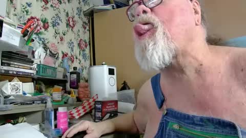 Fred. online show from 28, 2, 2025