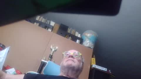 Fred. online show from 6, 4, 2026