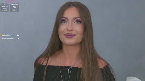FatmaMoan online show from 4, 12, 2024