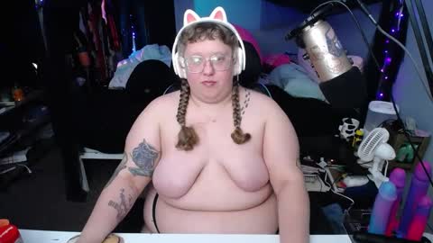 FatVeronica online show from 3, 3, 2025