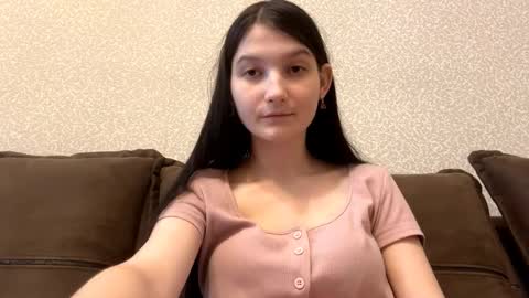 Aurora 18yo online show from 12, 2, 2026