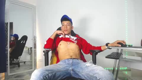 Favel Gomez online show from 14, 1, 2025