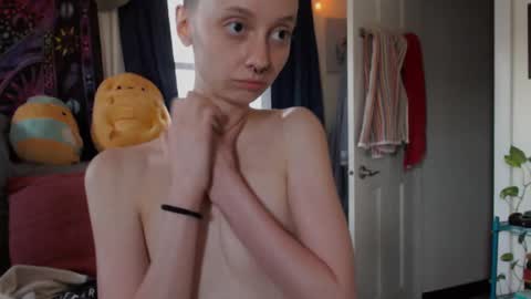 Mossfairy online show from 29, 9, 2025