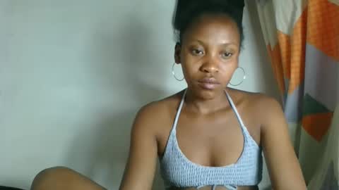 Snapshot of fayence09 chatting on 14, 10, 2025 fayence09 online show from 14, 10, 2025